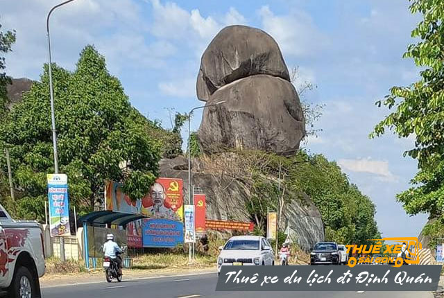 Bảng giá thuê xe du lịch đi Định Quán