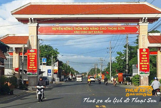 Giá cho thuê xe du lịch đi Thoại Sơn