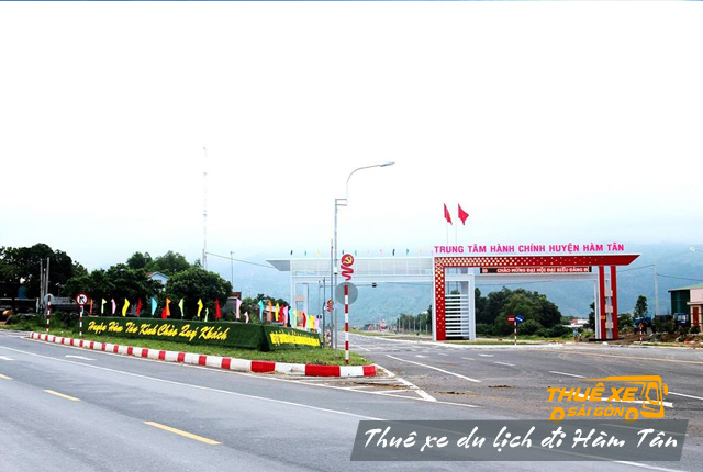 Giá cho thuê xe du lịch đi Hàm Tân