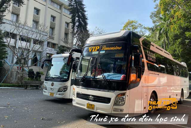 Giá thuê xe đưa rước học sinh tham quan 1 ngày
