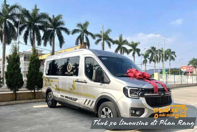 Giá thuê xe limousine 9 chỗ đi Phan Rang